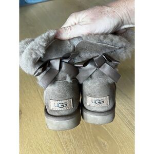 UGG Mini Bailey Bow II Boot size 5